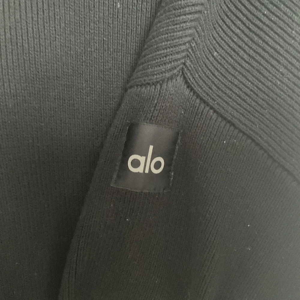 Alo Yoga Scholar Hooded Sweater Black M